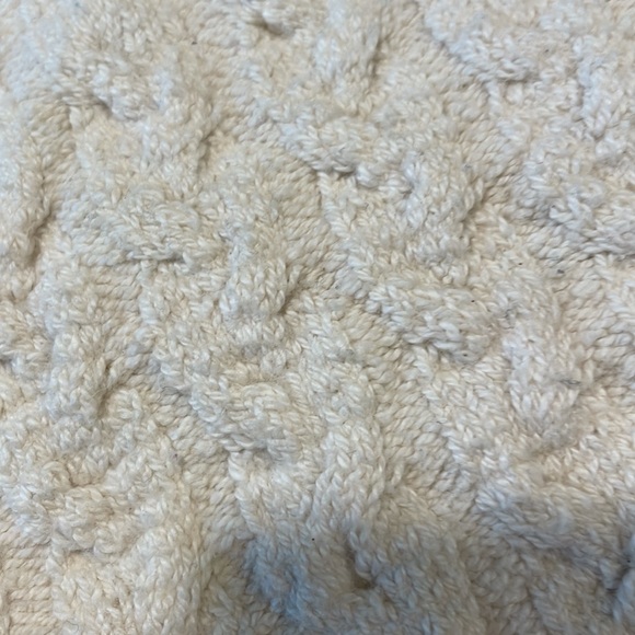 Burberry chunky knit sweater FINAL🔥 - Picture 3 of 4